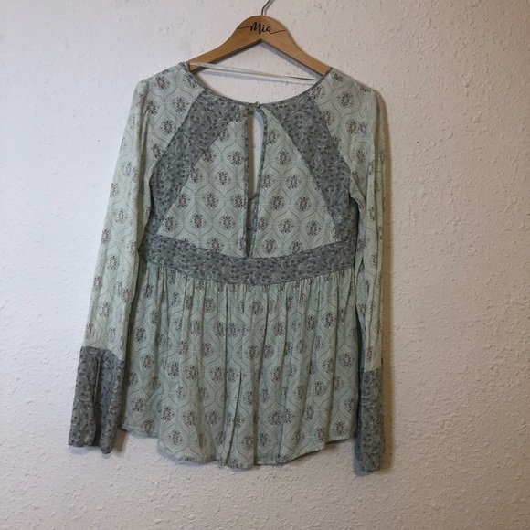 Free People Rolling Hills Bohemian Mint Green Blue Floral Top XS - Picture 7 of 9
